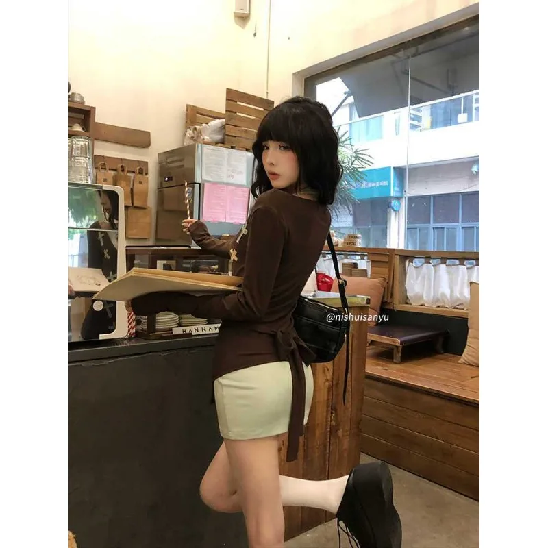 Retro Two-piece Set of Sweet and Spicy Neck Slim Waist-hugging Dress Patch Cross Large V-neck Long-sleeved Shirt