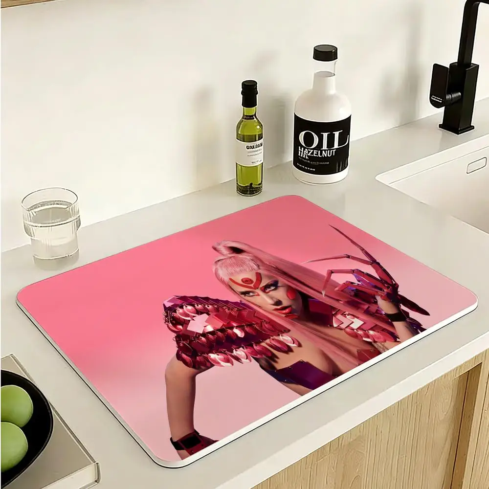 Singer L-Lady Gaga Mayhem Floor Mat Diatomite Floor Mat Fast Drying Odor Resistant Non Slip Bath Kitchen Mat