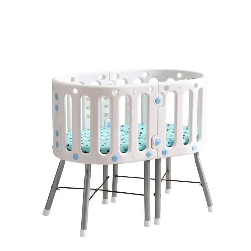 Multifunctional 3-in-1 Portable Plastic Crib Crib with Rocker Universal Wheel