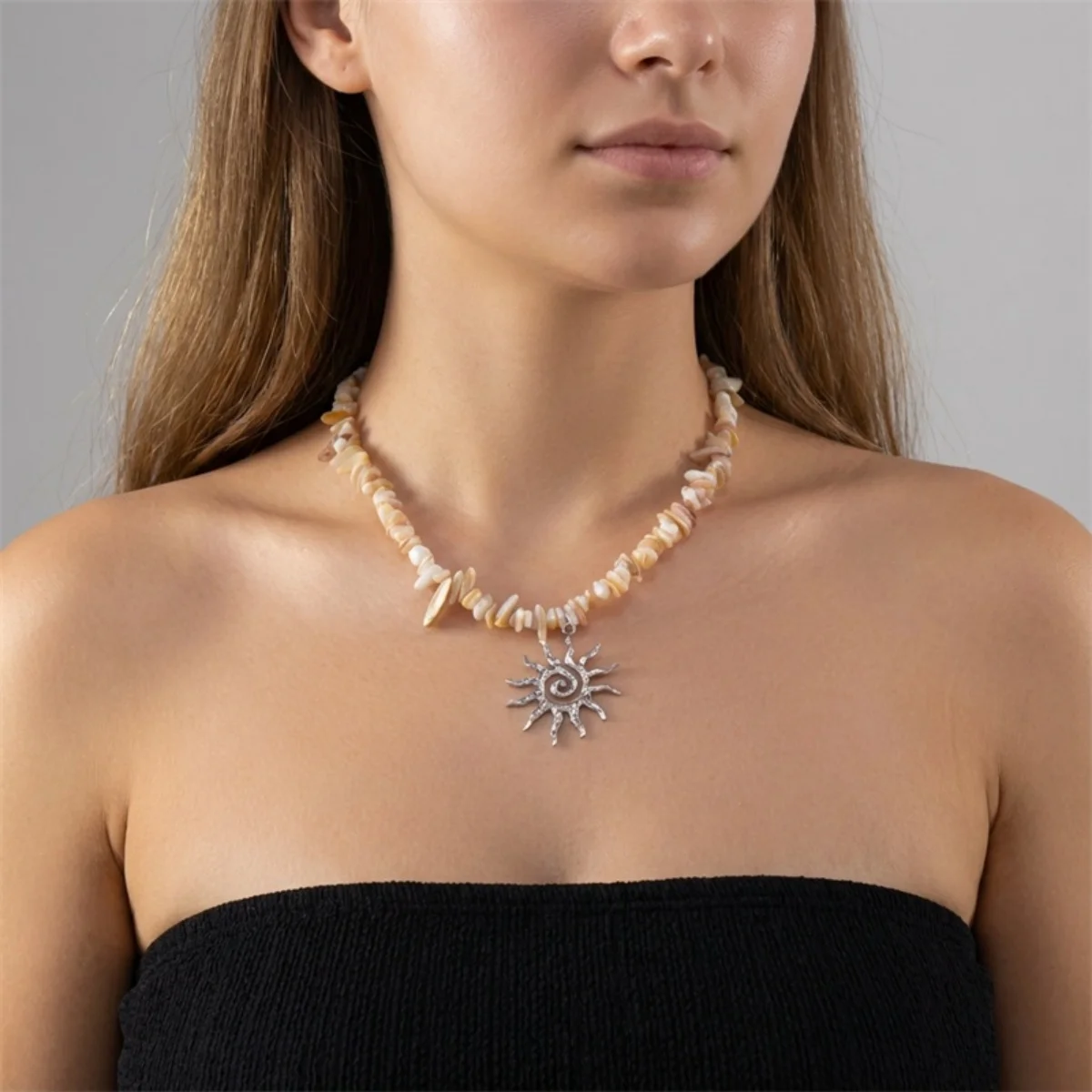 Retro-Halskette mit unregelmäßigen Muschelperlen in Maillard-Farben und Sonnenwirbel-Anhänger für Damen und Herren, doppellagige Sonnenblumen-Kette, Choker-Schmuck – Detail 10