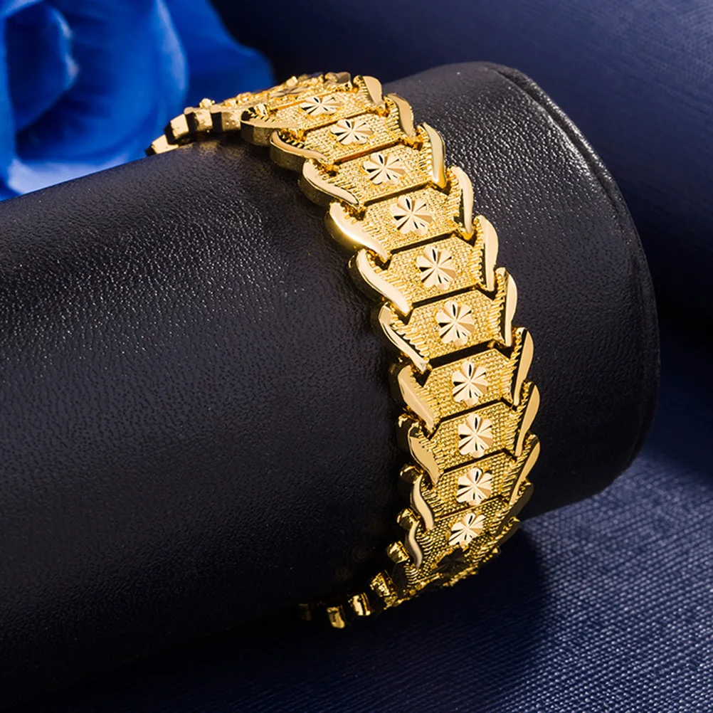 

Men Bracelet Wide Style Flower Pattern Hand Chain Hand Jewelry Chain Link Bracelets Engraved Flower Pattern for Men Adults (Gold
