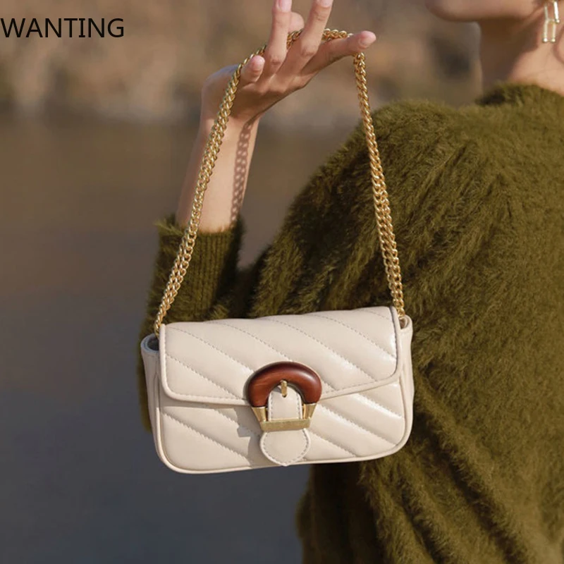 حقائب كتف نسائية فاخرة مصممة للنساء حقيبة كروس بسلسلة موضة صغيرة من جلد البولي يوريثان حقيبة يد نسائية محفظة ساعي البريد للفتيات