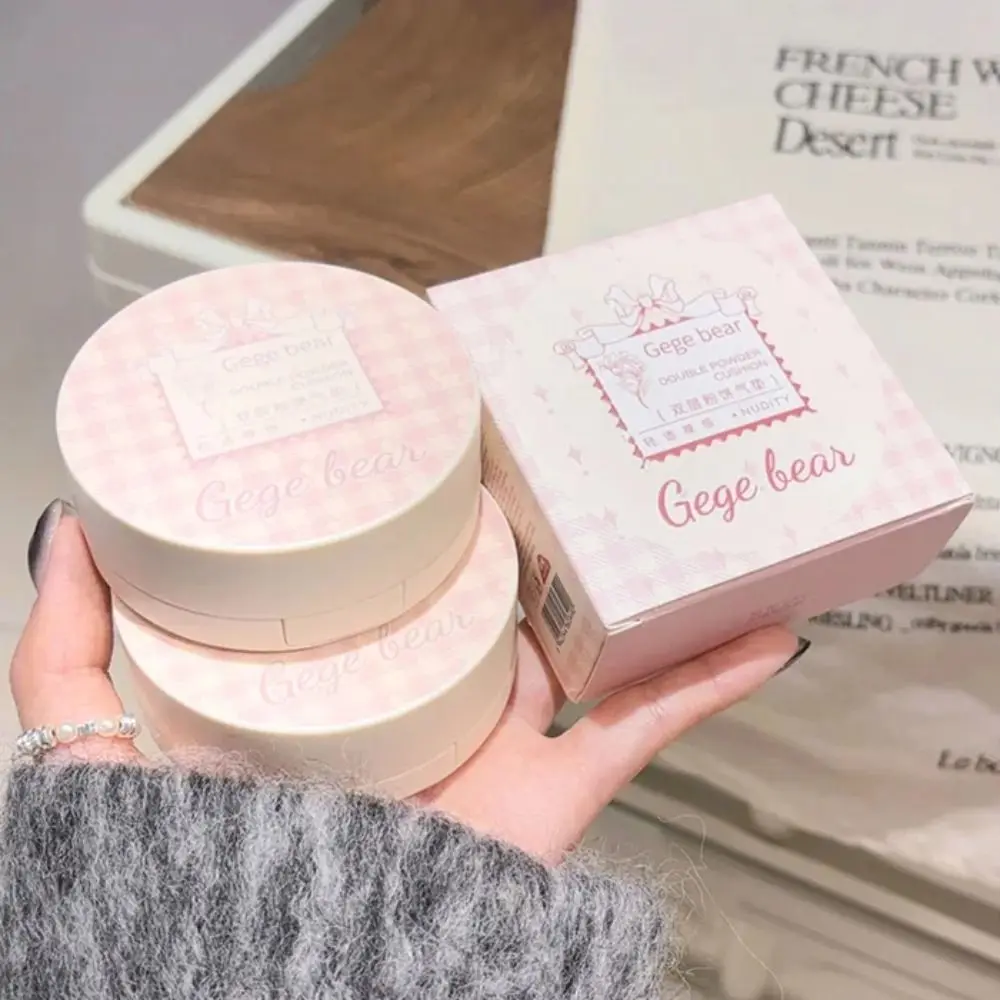 Natural Finish Matte Face Pressed Powder Whitening Cream 2-in-1 Oil Control Foundation Double Layer Cushion Cream mit klarer Textur