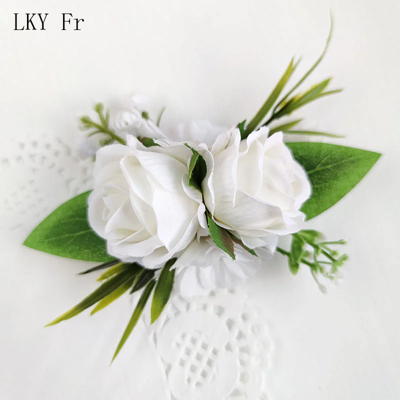 Boutonniere branca para damas de honra, acessórios do casamento, botoeira do noivo, broche do corsage do pulso, flores, rosas artificiais da seda, braceletes