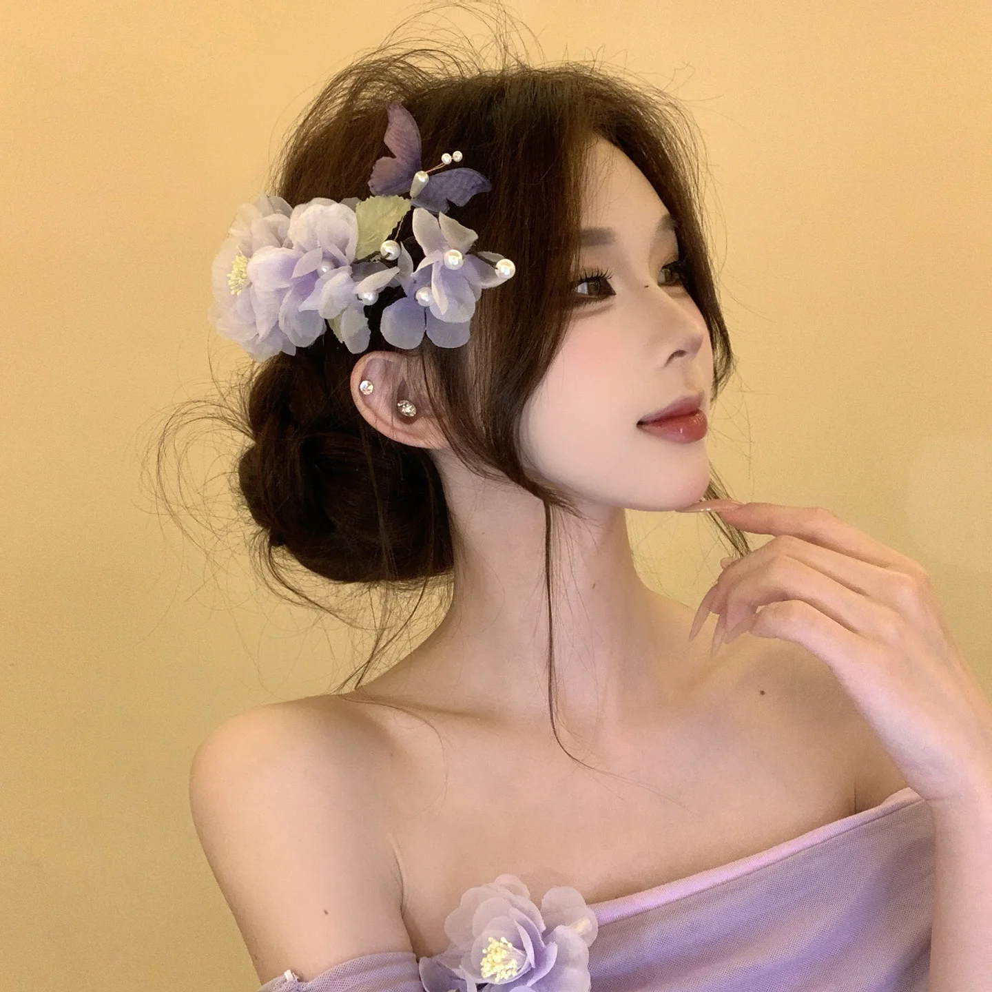 presilha-de-cabelo-elegante-com-borboleta-roxa-e-flor-acessorio-de-cabelo-para-noivas-e-estilo-chines-tradicional