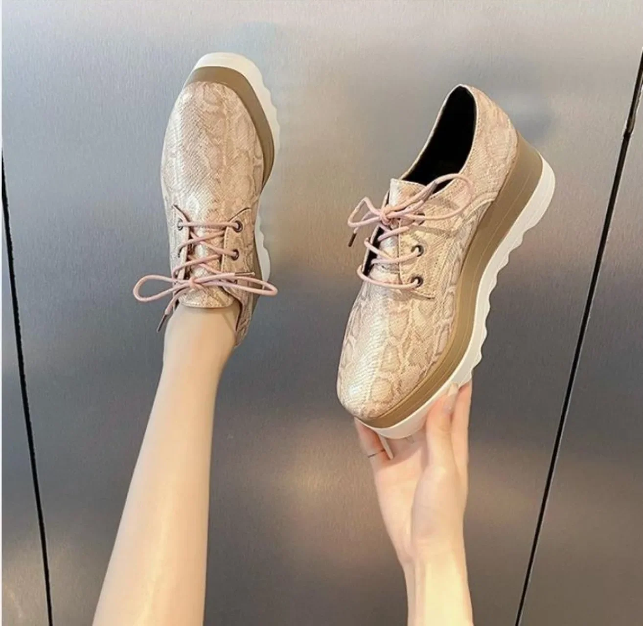 

Brand Spring Women Platform Shoes Woman Brogue Patent Leather Lace Up Footwear Female Oxford Shoes For Women