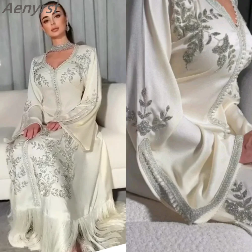 Elegant V-neck Evening Dress Appliques Beaded Tassel Prom Party Gown A-line Long Formal Ocassion Gowns Satin فستان حفلات الزفاف