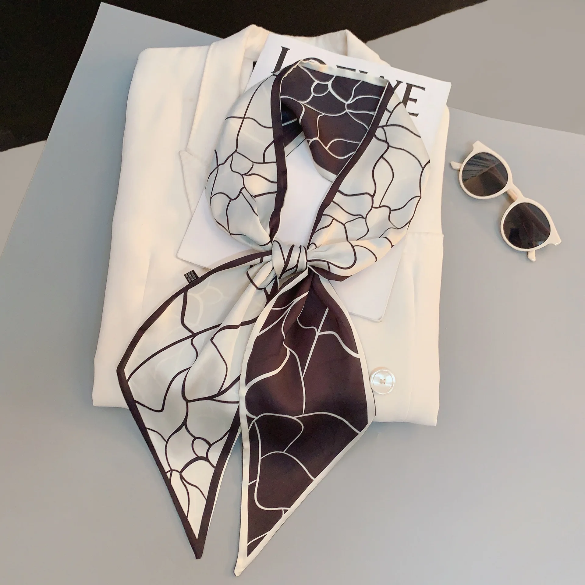 الفاخرة تصميم الحرير نحيل أغطية الرأس وشاح المرأة طباعة الربيع رابطة عنق الشعر حقيبة اليد الشريط حزام المعصم Foulard عقال سيدة