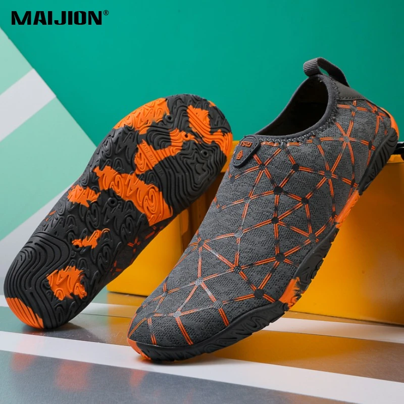 

Women Barefoot Quick Dry Aqua Shoes Water Sports Shoes Men Breathable Wading Sneakers for Swimming Beach Surfing Diving Sport