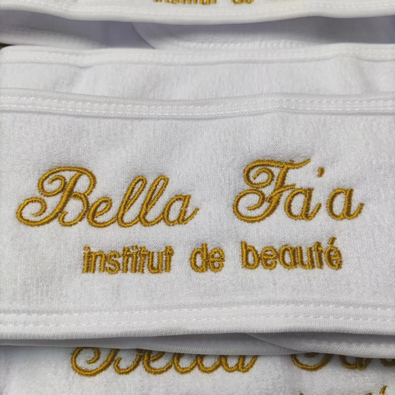 Ahsnme 10 pçs personalizar logotipo branco faixa de cabelo salão de beleza toalha banheiro monograma letras spa headbands toalhas de microfibra