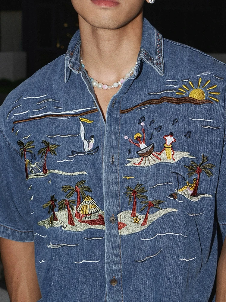 

Новая летняя мужская рубашка из денима с вышивкой в винтажном стиле, свободного кроя, в американском уличном стиле, с принтом пальм и пляжа, для отдыха.