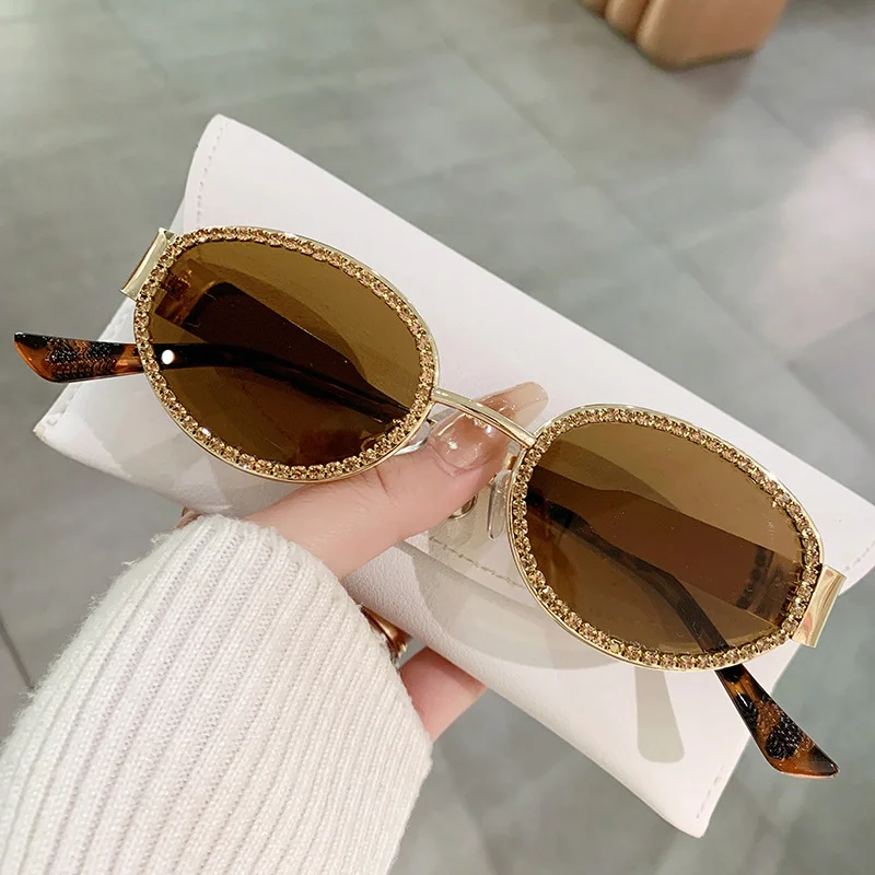 Diamond-Encrusted Retro Small Brown Mirror Sunglasses Metal Sunglasses with Label