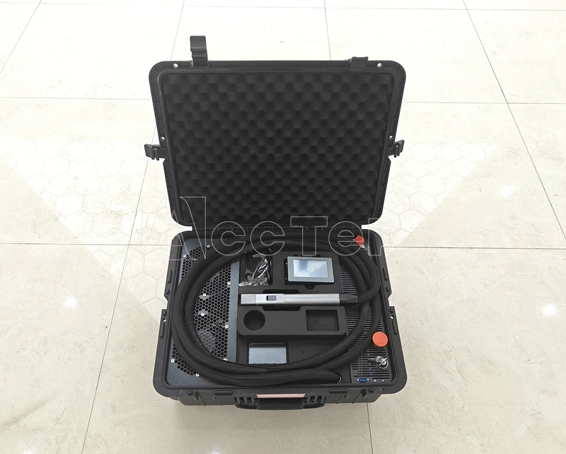 新型連続 1200 ワット空冷レーザー洗浄機スーツケース 1.2kw ハンドヘルドレーザー錆ペイントリムーバークリーナー価格