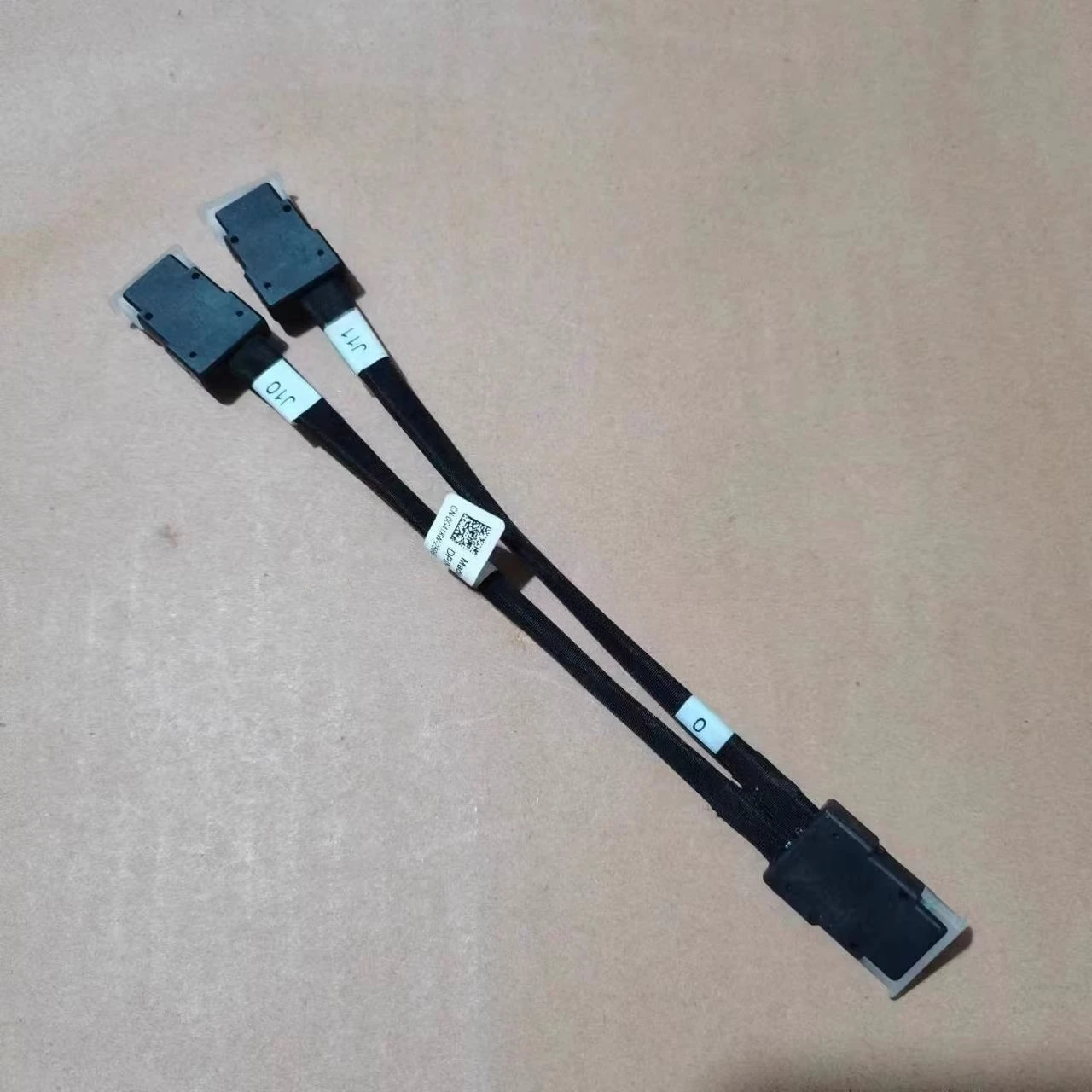 

New For Dell DSS7200 SAS 8 X BP 9210 G418W Server Cable