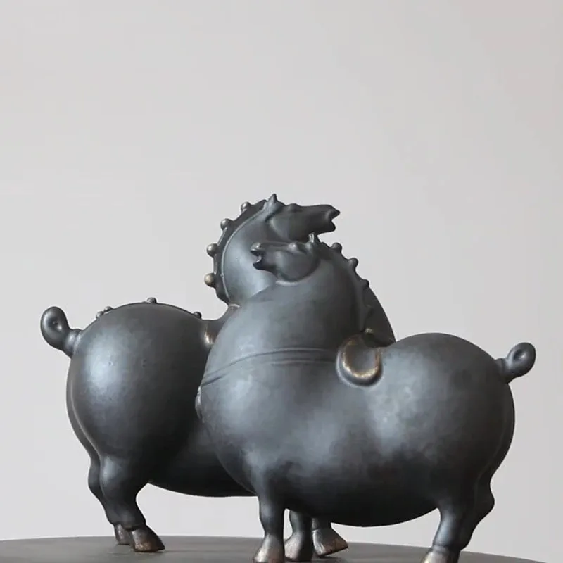 

Creative Fat Horse Porcelain Statue Desk Ornaments Horse Ceramic Sculpture Living Room Decoration Crafts Vintage Home Decor