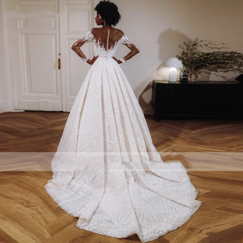 Flavinke Abiti da sposa a trapezio con strascico di corte con applicazioni squisite personalizzate Scollo rotondo Manica lunga Perline Abito da sposa principessa