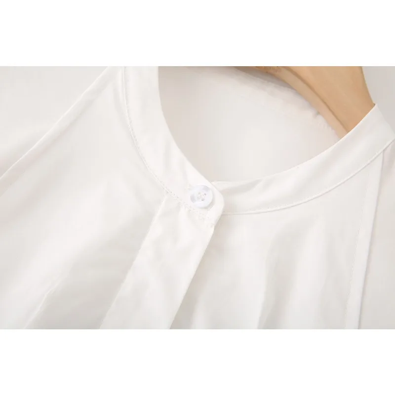 قميص نسائي مناسب مريح 2025 لربيع وصيف بلون سادة 100% قطن بياقة واقفة وأكمام قصيرة ملابس عمال عصرية أساسية