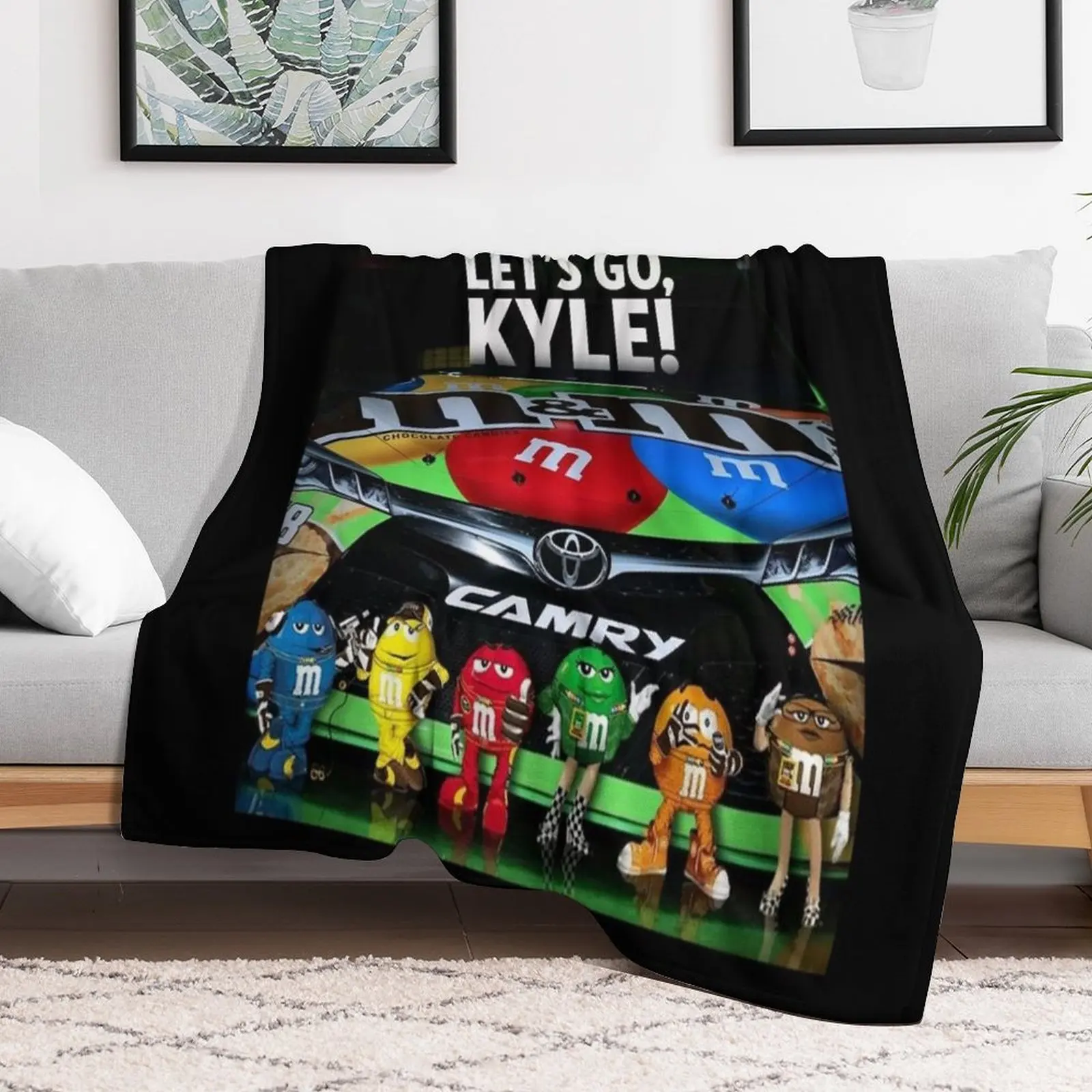 Kyle Busch racing Throw Blanket Luxury Hairys Decoratives Blankets