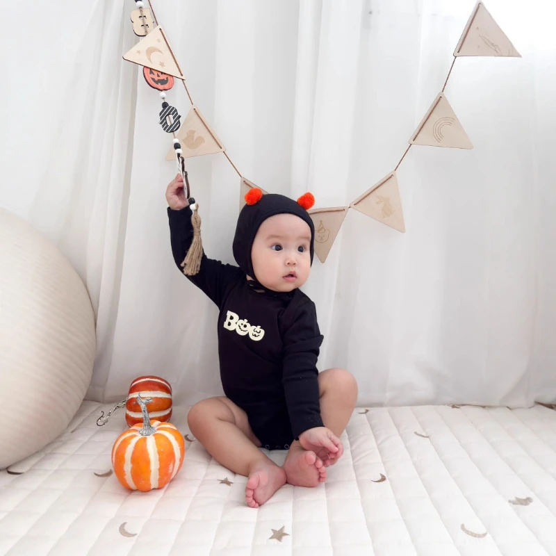 MINISO Baby Boy Girl Autunno Tutina a tema Halloween Pagliaccetto a forma di piccolo fantasma Versione coreana Baby Fart Suit Body 0-1 anni