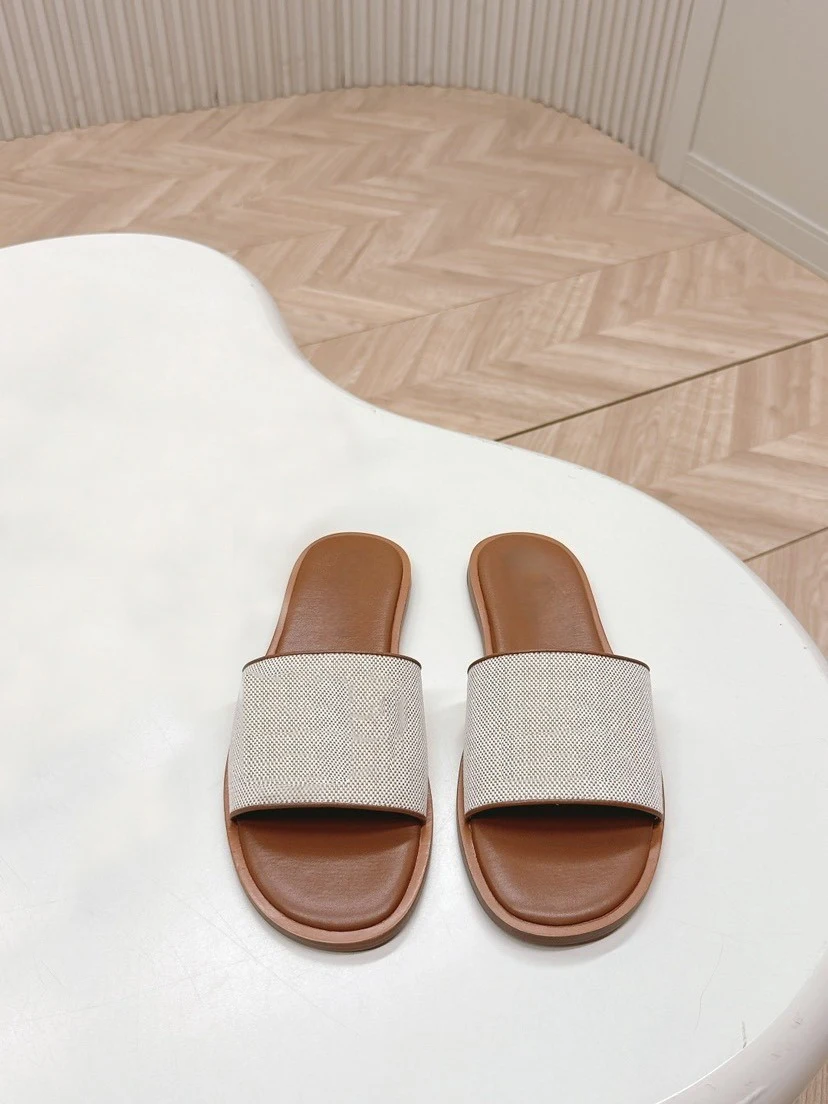 

Brand Discount Raffia Slippers for Women Versatile One-Strap Slippers Summer Casual Shoes Beach Woven Sandals Slippers Open Toe