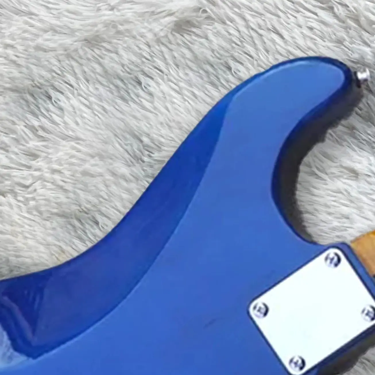 Left Hand 6 Strings Blue SSS Pickups Electric Guitar with Maple Fretboard Can be customized