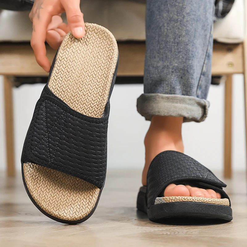 

Men's Summer Outdoor Casual Soft Bottom Sandals Anti-Slip Water Sports Flat Slippers Wear-Resistant Thick Heel EVA Slippers