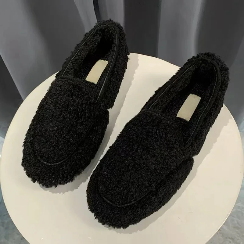 

Wool shoes autumn and winter new one-footed lamb wool cotton shoes, flat beanie shoes, curly wool shoes, comfortable and casual