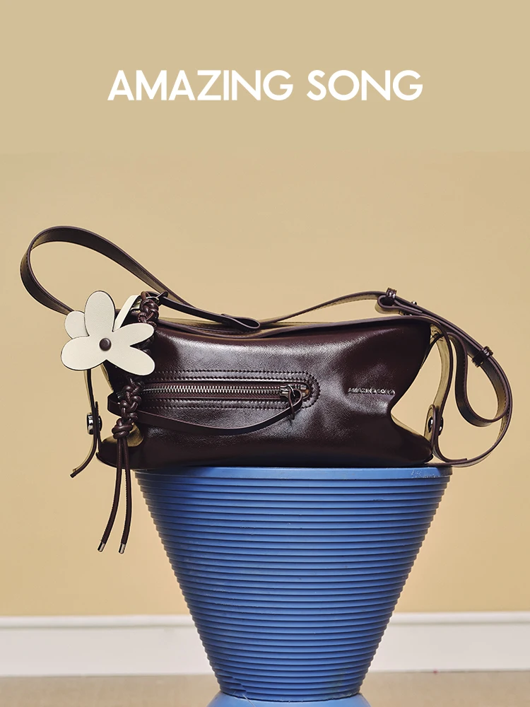 Amazing Song Liqueur Bag