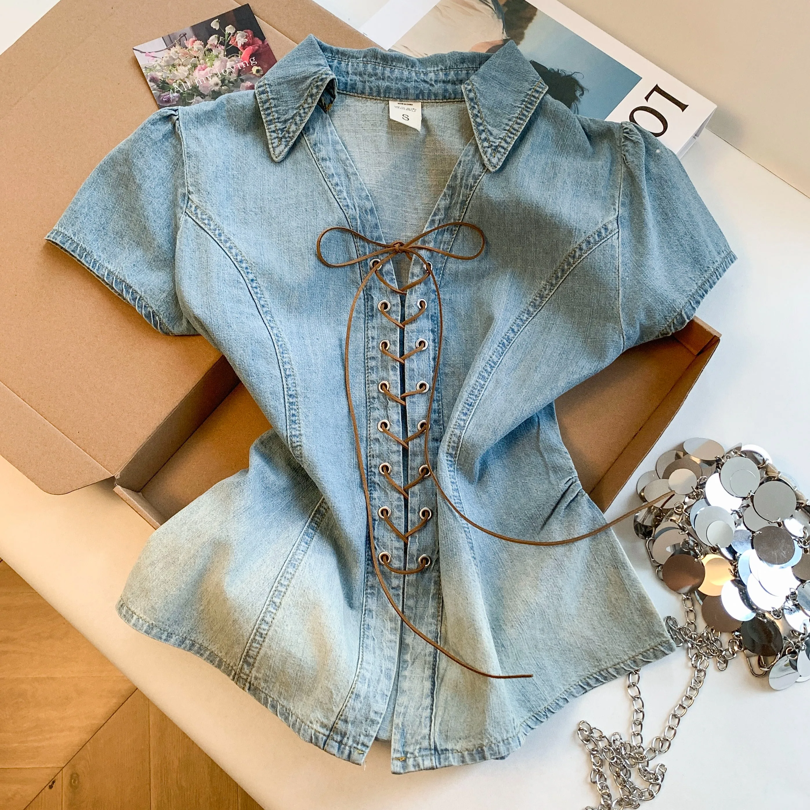 

Retro Waist-Cinching Denim Short-Sleeve -Neck Design Sense Belted Top Women's Shirt American Style Thin Polyester Fiber