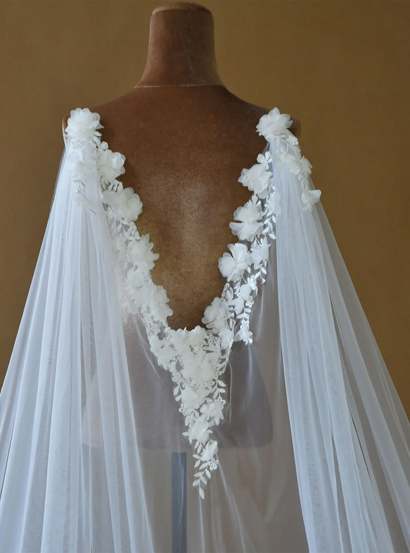 白い3dフラワーシェイプショール、ユニークなデザインのウェディングドレス、ステージショー、ロングテールショール、女性用、春夏秋冬