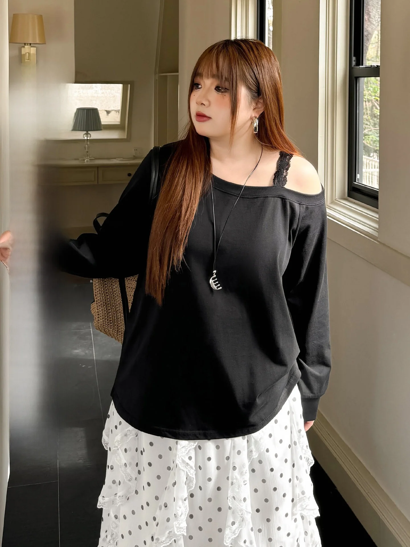 

Limited Edition plus Size Women's Korean Style Set Long Sleeve Asymmetrical T-Shirt Polka Dot Skirt Casual Spring Fashion