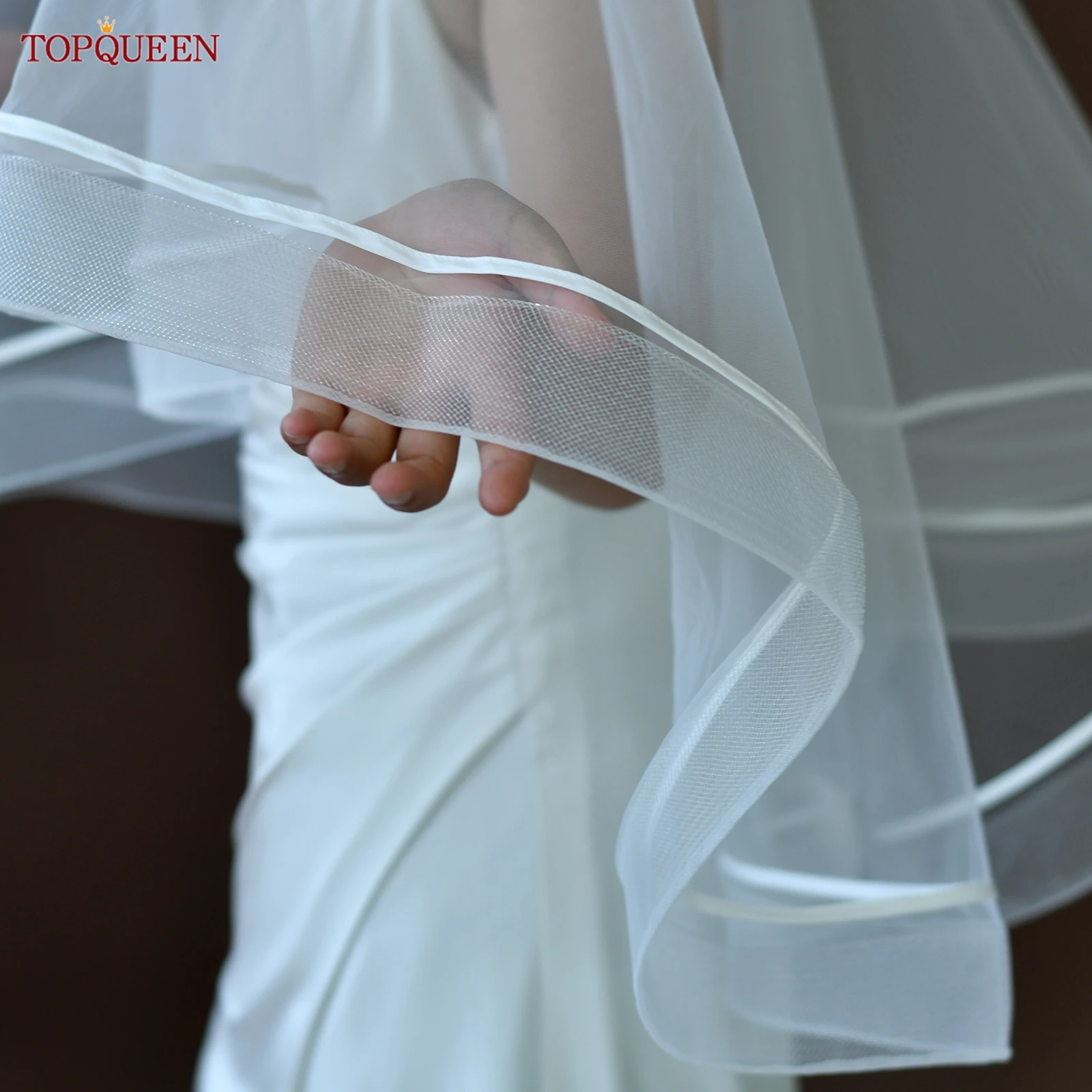 TOPQUEEN New Wide Ribbon Edge Bridal Veil Short With Blusher Tulle Church Wedding Veil With Comb Customizable V299
