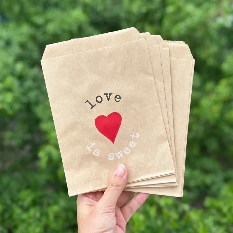 50pcs-small-kraft-paper-gift-bags-with-love-heart-pattern-sweet-treat-bags-for-valentine's-day-party-birthday-gift-packaging
