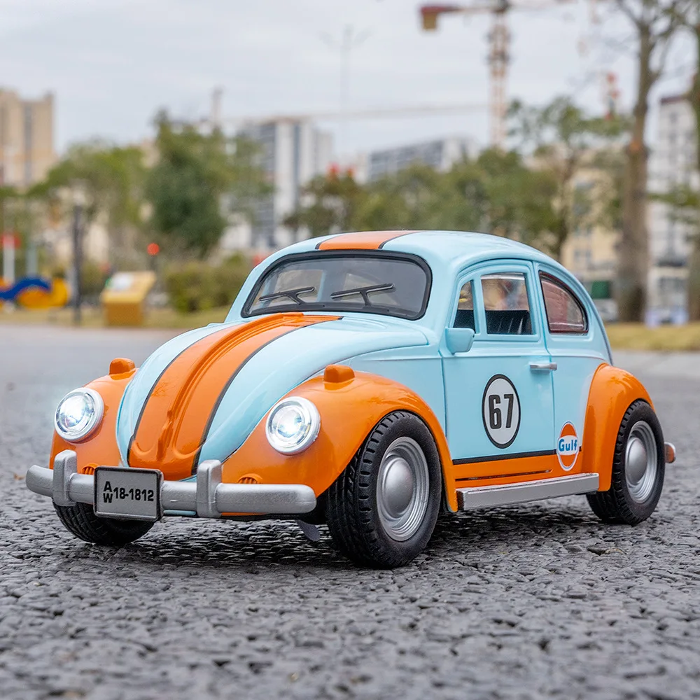 

1:18 1955 Beetle Classic Car Alloy Car Model Diecasts Metal Car Model High Simulation Sound Light Collection Childrens Toys Gift