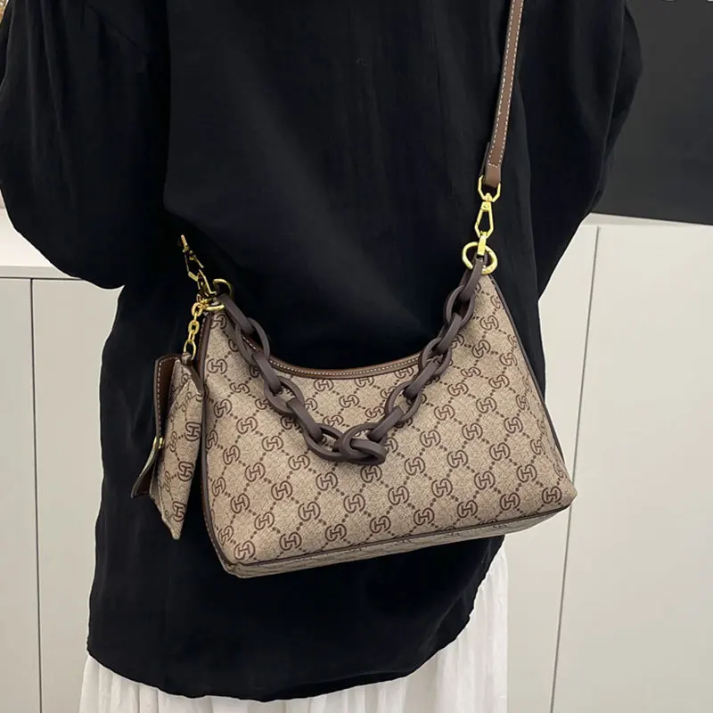 

Shoulder Bag 2025 New Cross-border Women's Bag Presbyopia Versatile Women's Armpit Bag Large-capacity Commuter Tote Bag