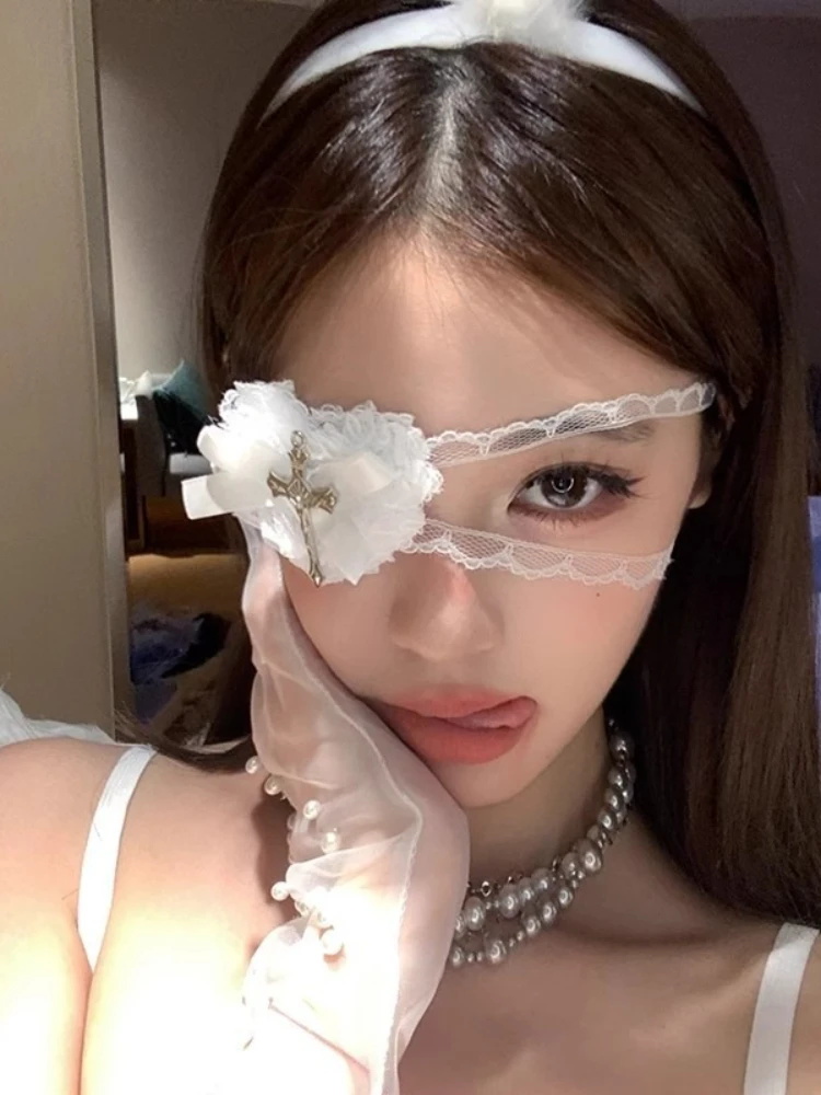 

Women Sweet and Cool Black White Lace Bows Heart Cross Eye Mask Suitable for Halloween Theme Lolita Dark Gothic COS Accessories