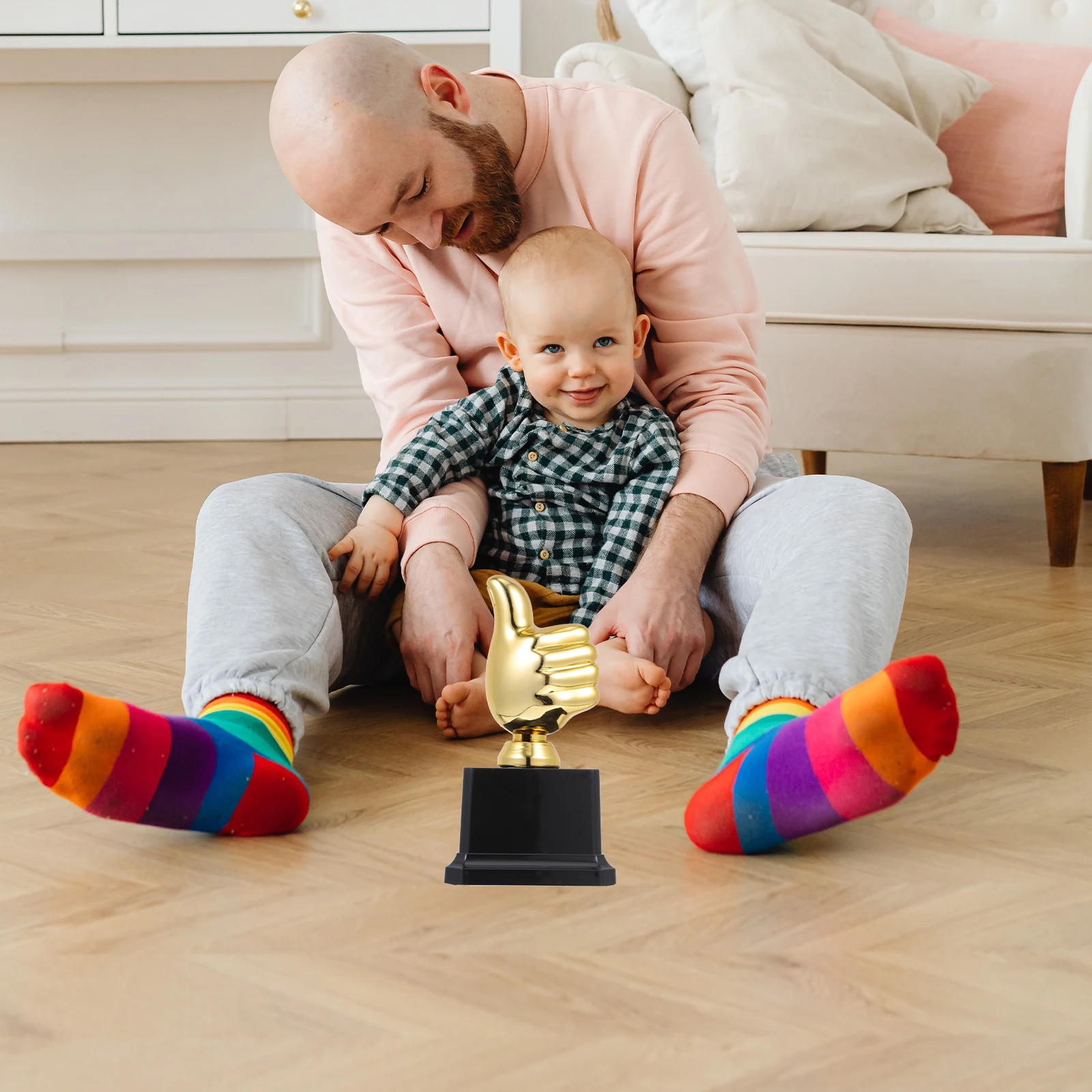 

1Pcs Thumb Trophy Plastic Kids Award Trophy Encouragement Prize for School Events Party Games Competition Plastic Reward Prize