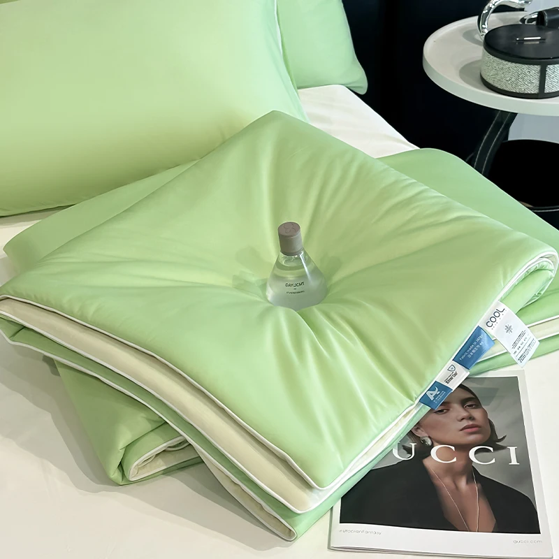 Fresh Green Cooling Summer Quilt,AB Side Cool Feeling Comforter.Smooth,Breathable,Skin-friendly Blanket Home Bedding 150*200cm