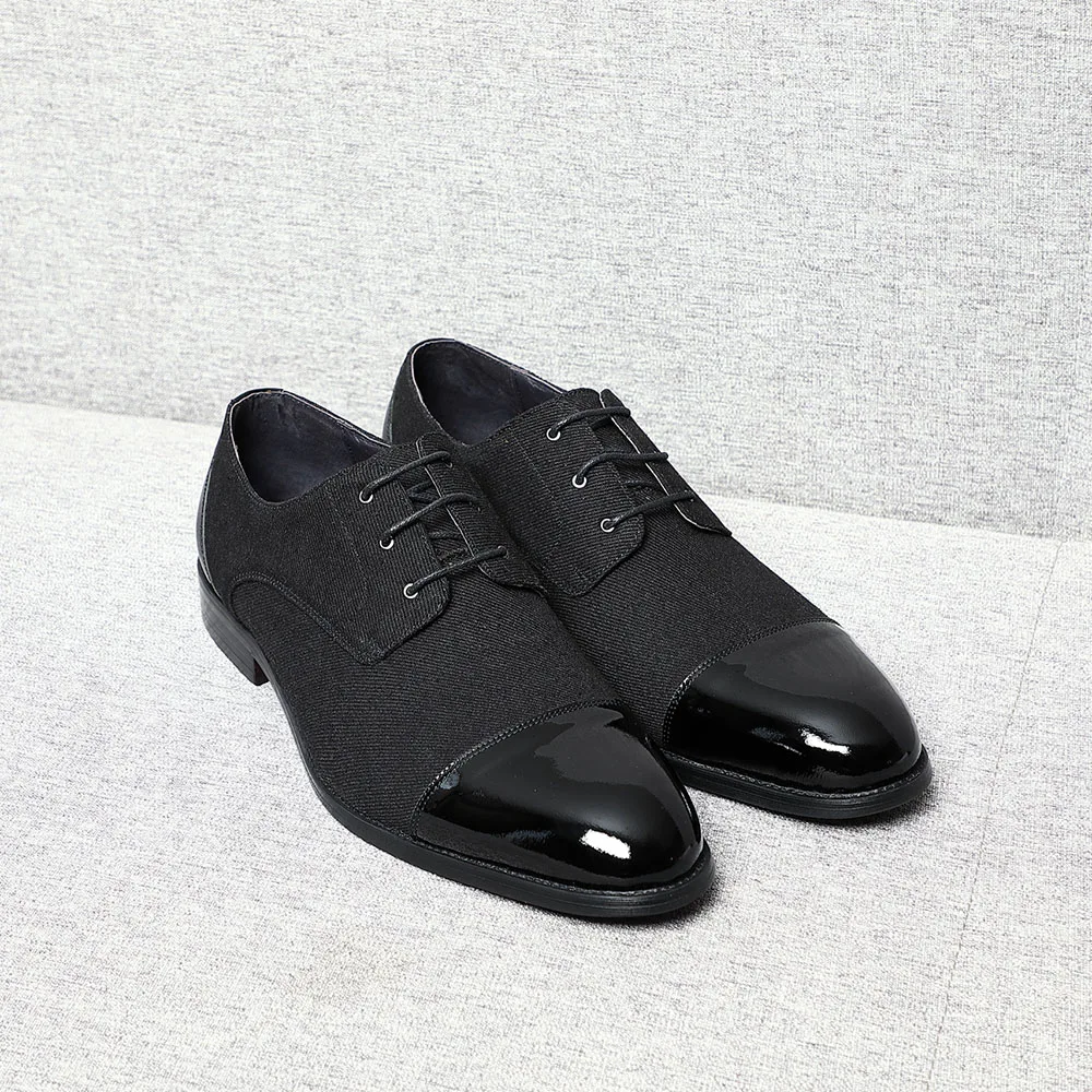 Klassische europäische schwarze Oxford-Schuhe für Herren, formelle Business-Schuhe, Größe 38 bis 46, Italien, Designer-Denim-Lackleder-Schnürschuhe