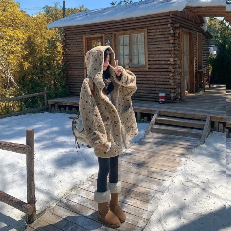 Korean Style Fashion Kawaii Khaki Polka Dot Lambswool Jacket Coat Winter New Loose Casual Thickened Hooded Fleece Coat for Women