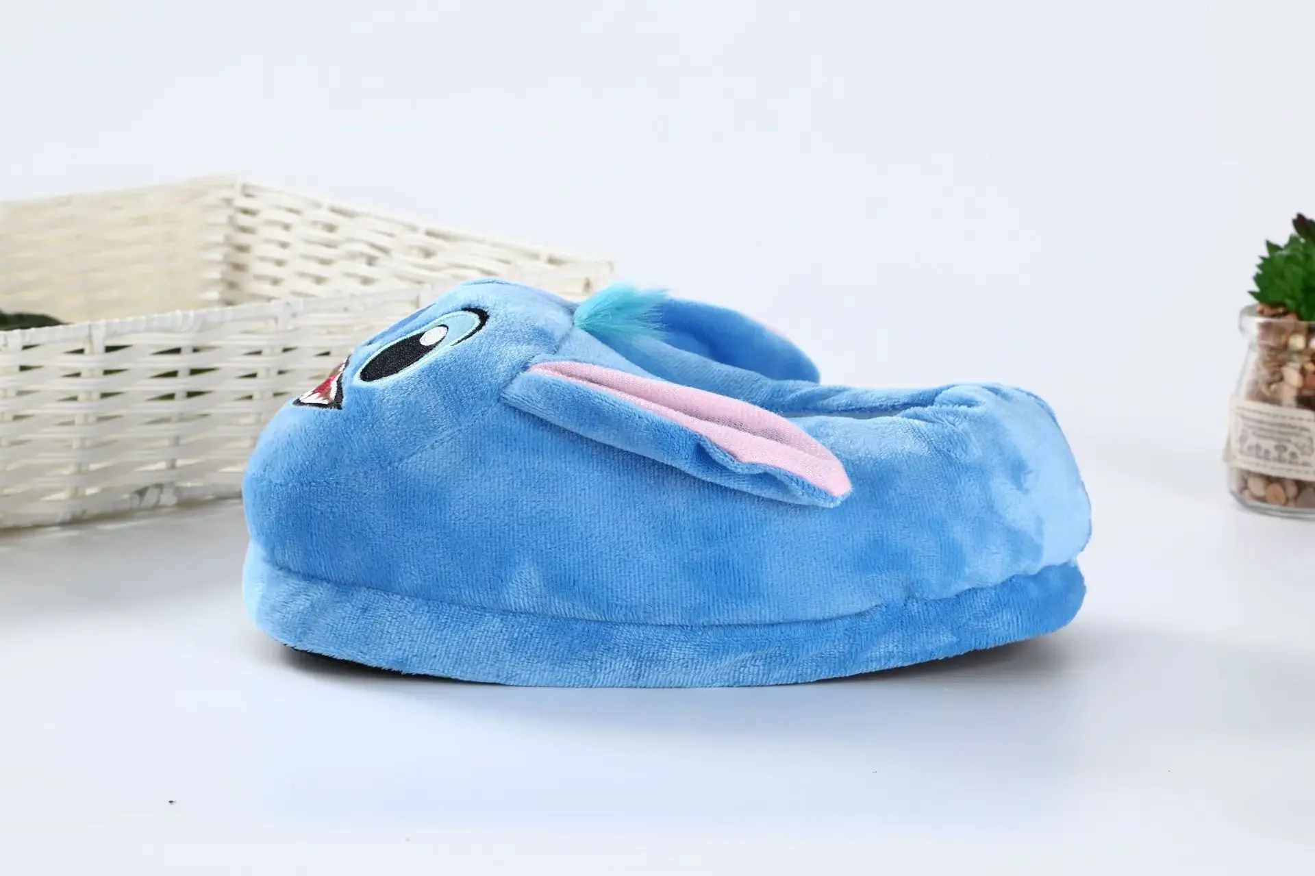 Stich Disney Baumwolle Pantoffel Anime Cartoon Winter warme Innen schuhe Spielzeug Plüsch ausgestopfte Hausschuhe Frau Mädchen Weihnachts geschenke