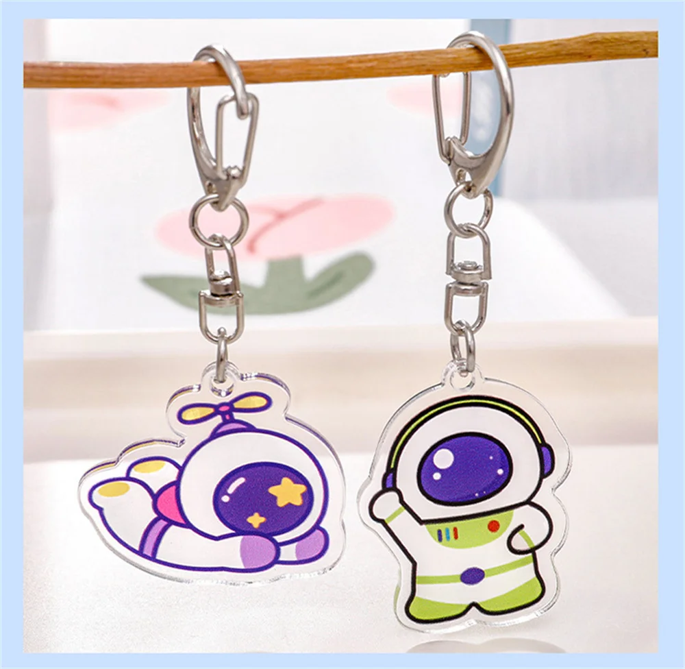 Cartoon Astronaut Acrylic Keychain Colourful Moving Liquid Quicksand Drift Bottle Keyring for Women Couple Bag Charm Key Chains