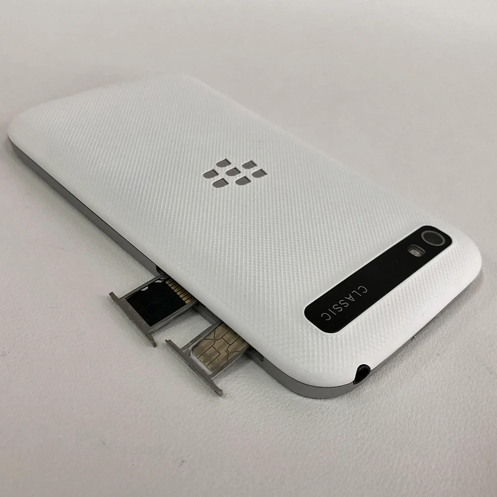 الأصلي بلاك بيري الكلاسيكية Q20 SQC100-1 الإصدار 4G الهاتف الخليوي المحمول 3.5 "واي فاي 16G ROM QWERTY لوحة المفاتيح غير مقفلة الهاتف المحمول