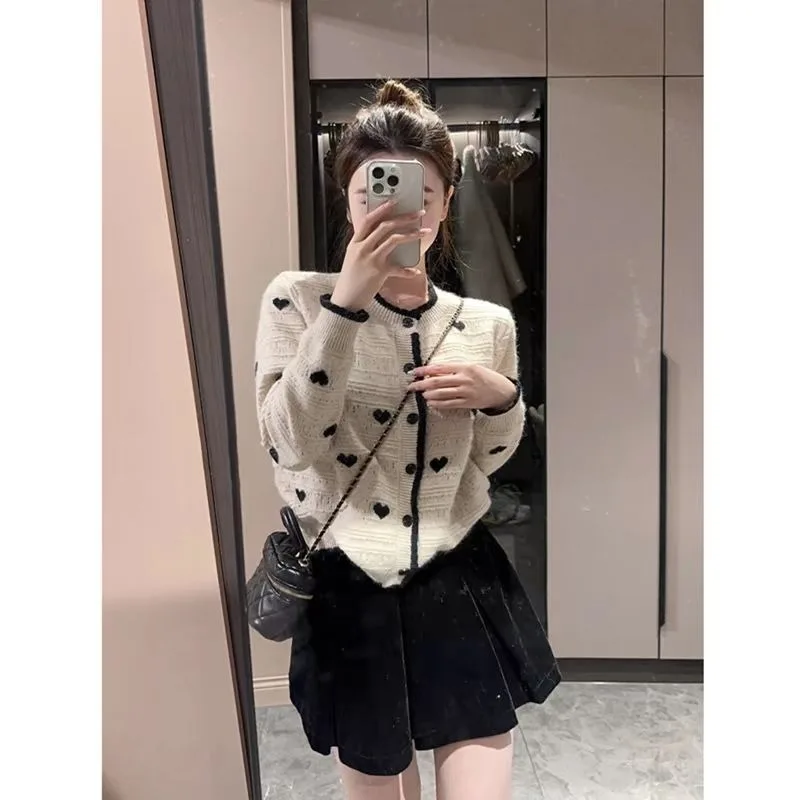 Spring and Autumn New Retro Chic Unique Top High End niche base knit cardigan short jacket