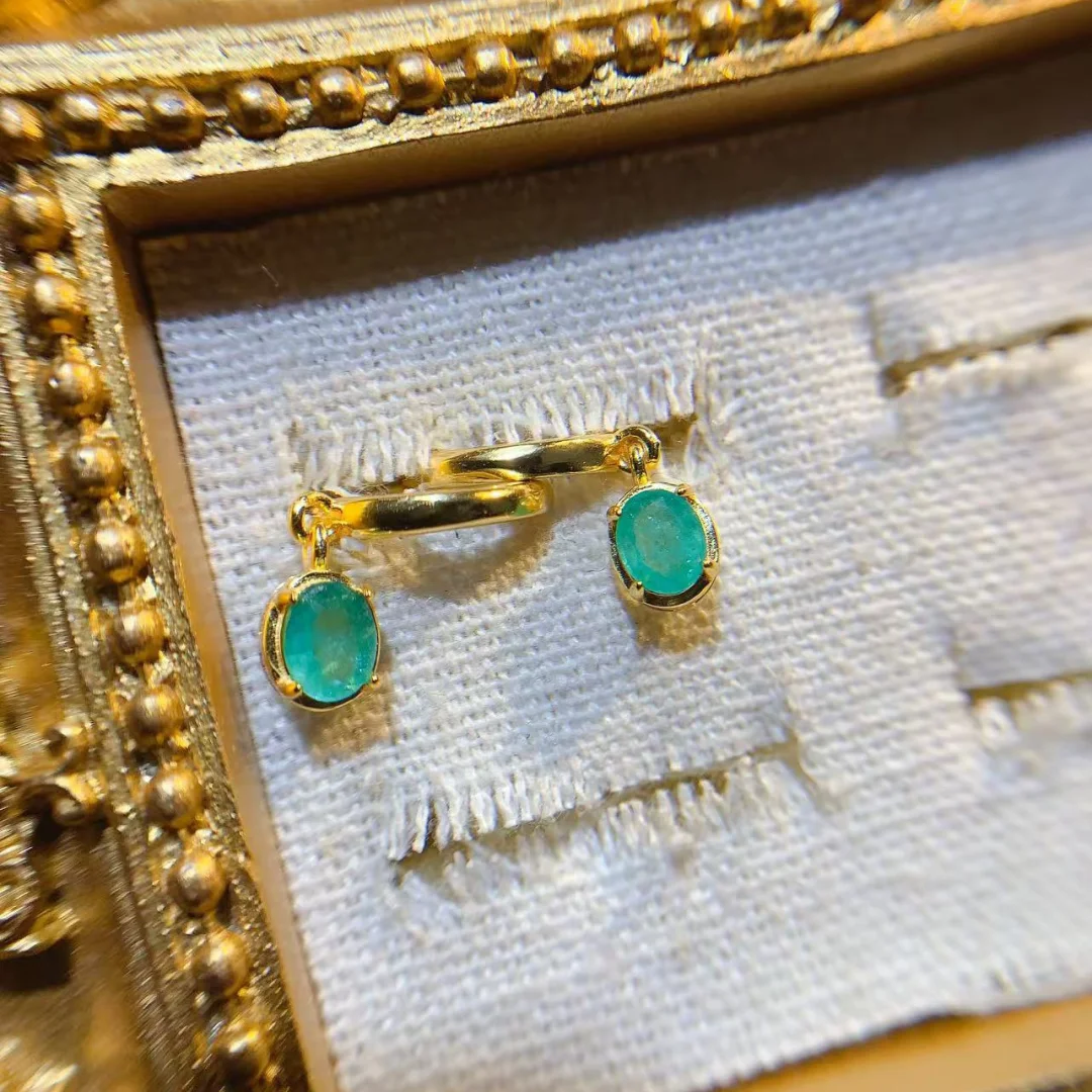 Classic Model Natural Emerald Stud Earrings S925 Sterling Silver Brilliant Green Gemstone Sophisticated Jewelry