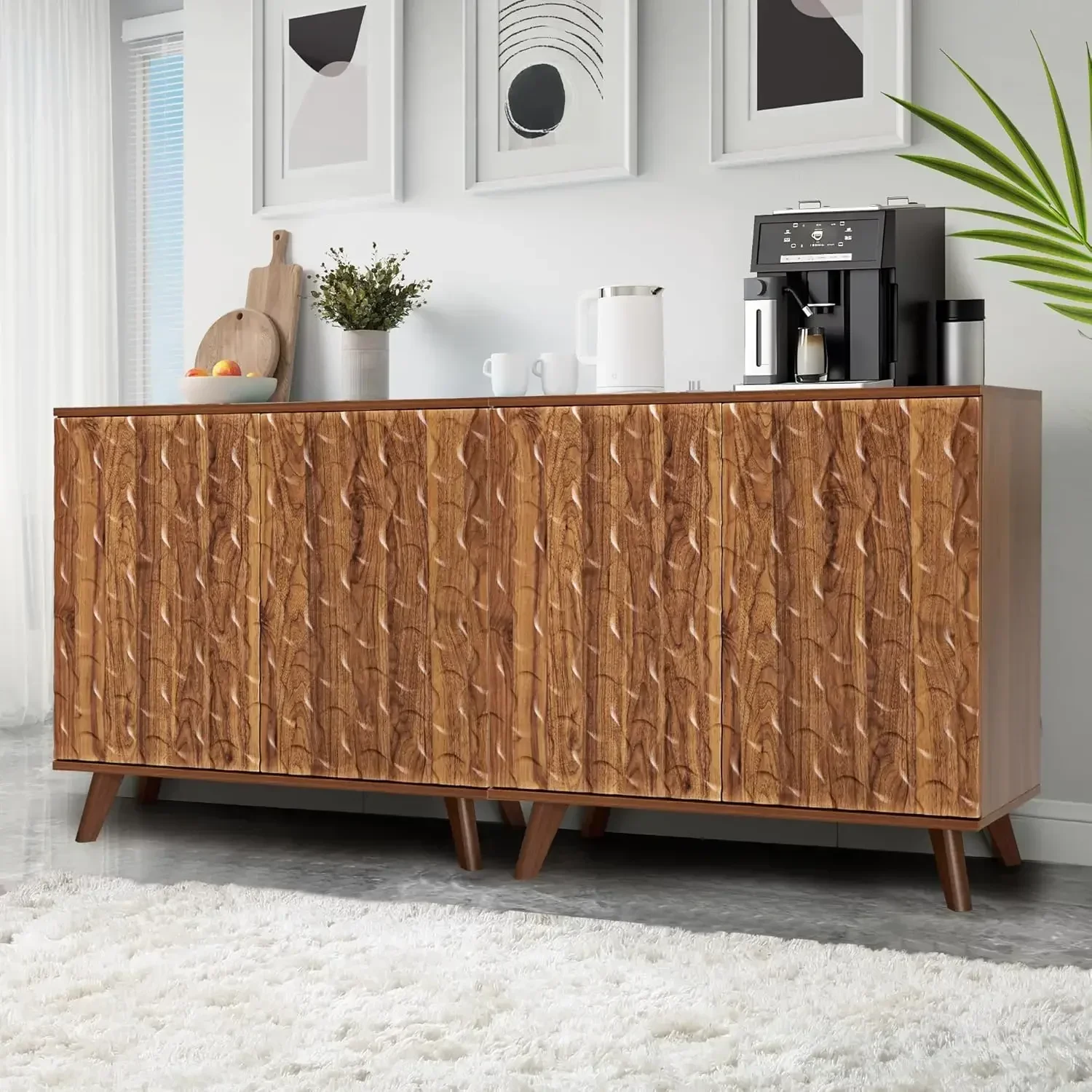 Moderne dressoirbuffetkast met Scandinavische gecanneleerde deur, grote keukenopbergkast met massief houten poten, consoletafel