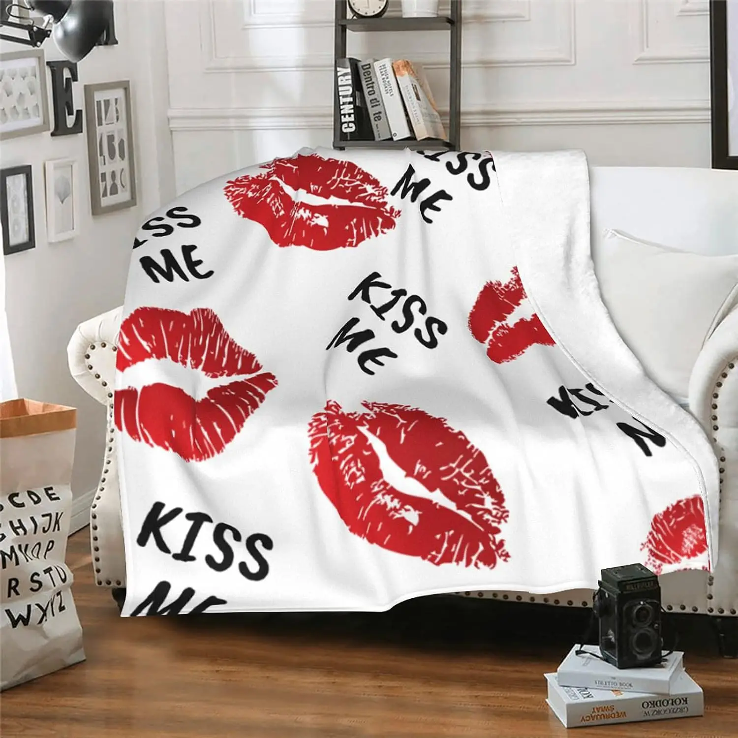 Lips Blanket for Girls Women Valentines Day Soft Blanket Mom Girlfriend Wife Birthday Gift Kiss Me Red Mouth Flannel Fleece