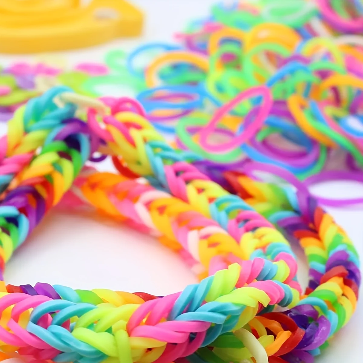 7500 pezzi di elastici per braccialetti, telai, braccialetti, giocattoli per ragazze, collane fai da te e kit di braccialetti per telai artigianali