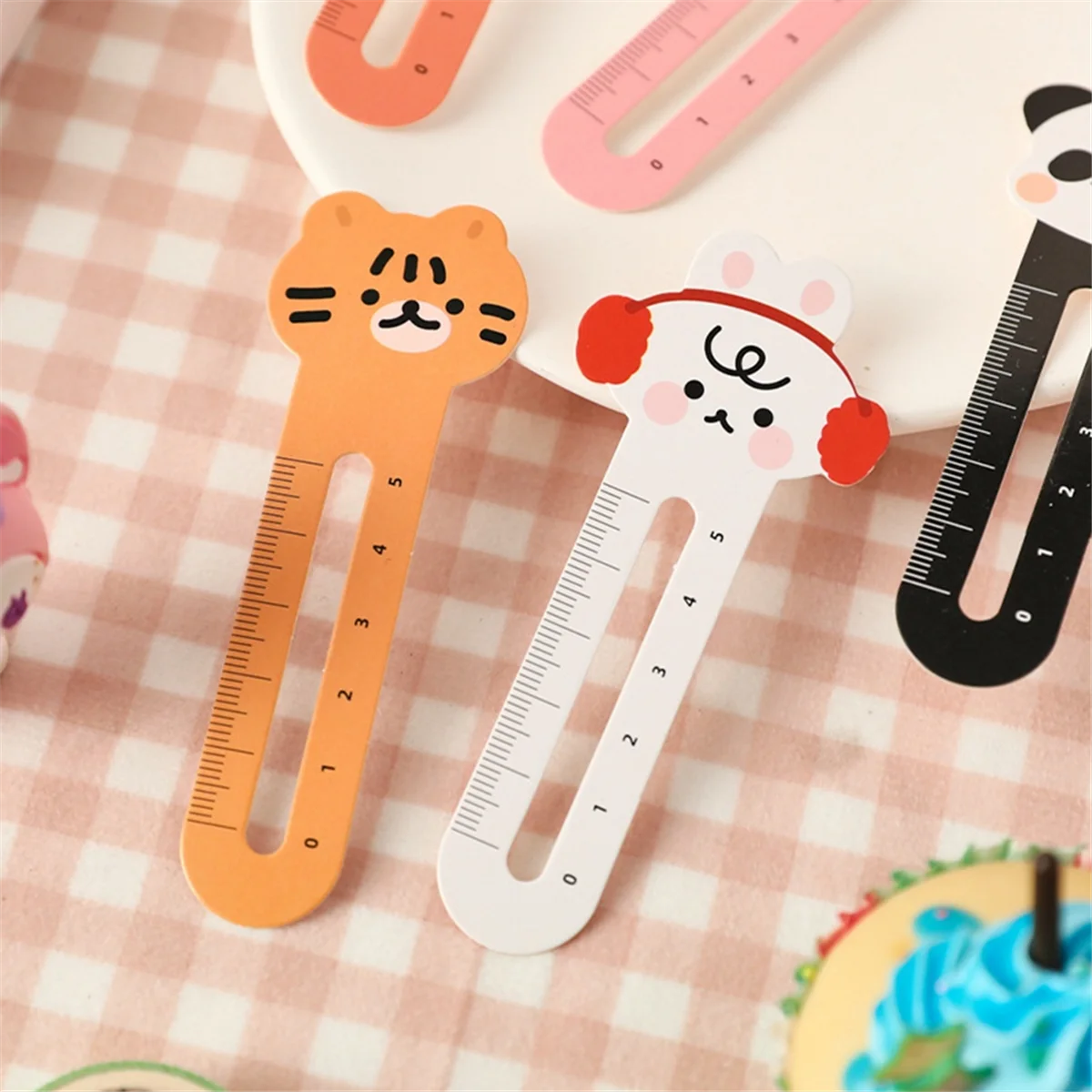 50 Pcs Kids' Animal-Themed Bookmarks - Cute, Durable, & Practical Reading Aids/Rulers