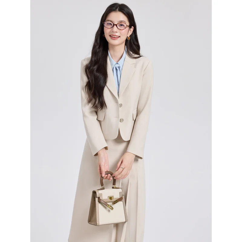 Formal attire for women, college student interview outfit, light work attire, petite commuter professional suit